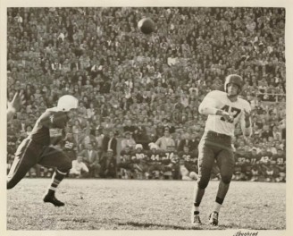 Fred Throwing Against Razorbacks