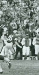 Ken Fleming Hauls In Touchdown Pass From Chuck Hixon